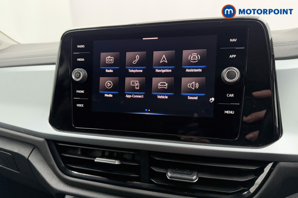 Volkswagen T-Roc Life Manual Petrol SUV - Stock Number (1605521) - 7th supplementary image