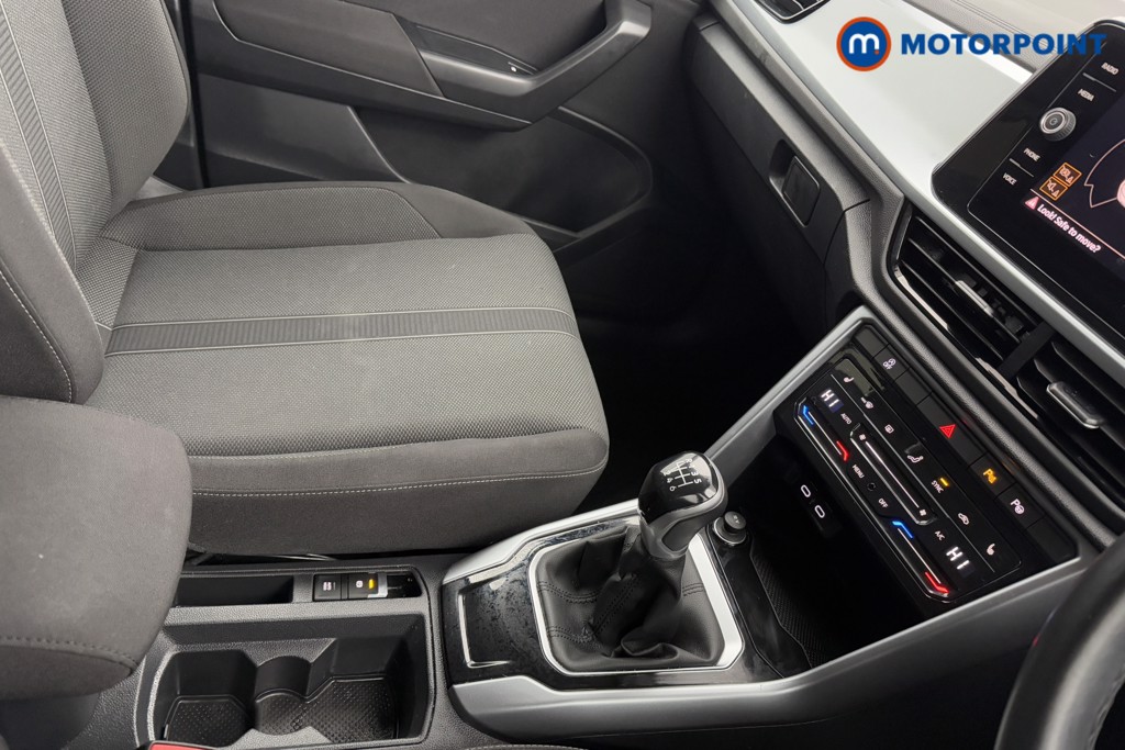 Volkswagen T-Roc Life Manual Petrol SUV - Stock Number (1605521) - 16th supplementary image