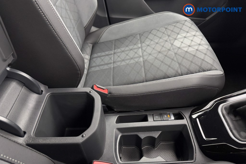 Volkswagen T-Roc R-Line Manual Petrol SUV - Stock Number (1605626) - 15th supplementary image