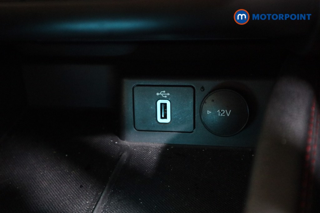 Ford Focus St-Line X Manual Petrol Estate - Stock Number (1607478) - 13th supplementary image