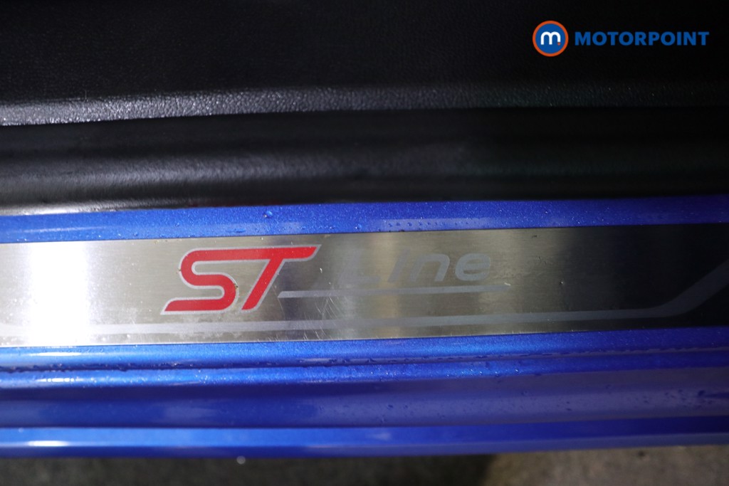 Ford Focus St-Line X Manual Petrol Estate - Stock Number (1607478) - 15th supplementary image