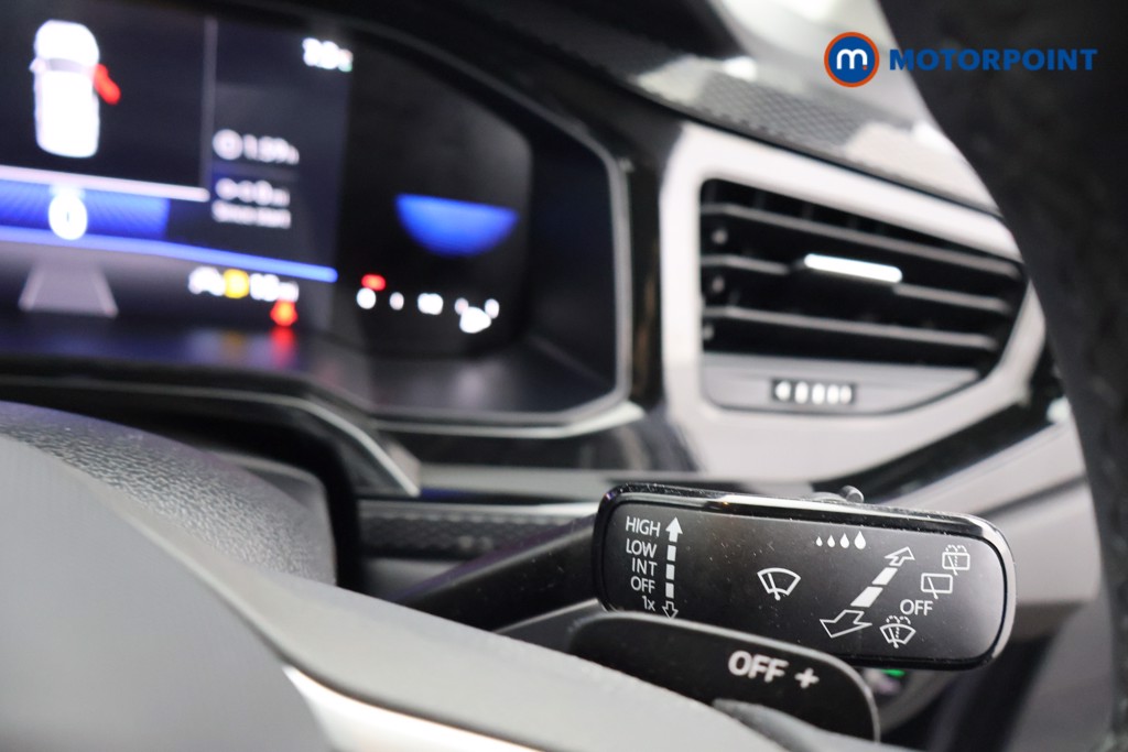 Volkswagen Polo Life Automatic Petrol Hatchback - Stock Number (1607534) - 12th supplementary image