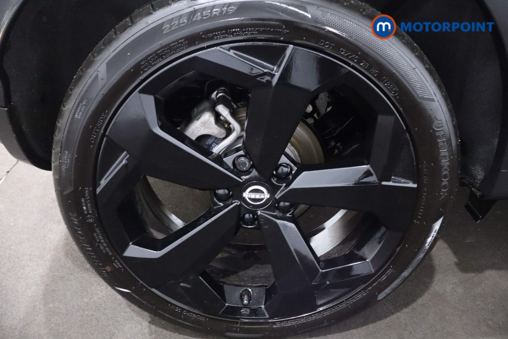 Nissan Juke Tekna Automatic Petrol SUV - Stock Number (1607608) - 9th supplementary image