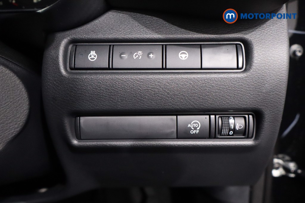 Nissan Juke Tekna Automatic Petrol SUV - Stock Number (1607608) - 17th supplementary image