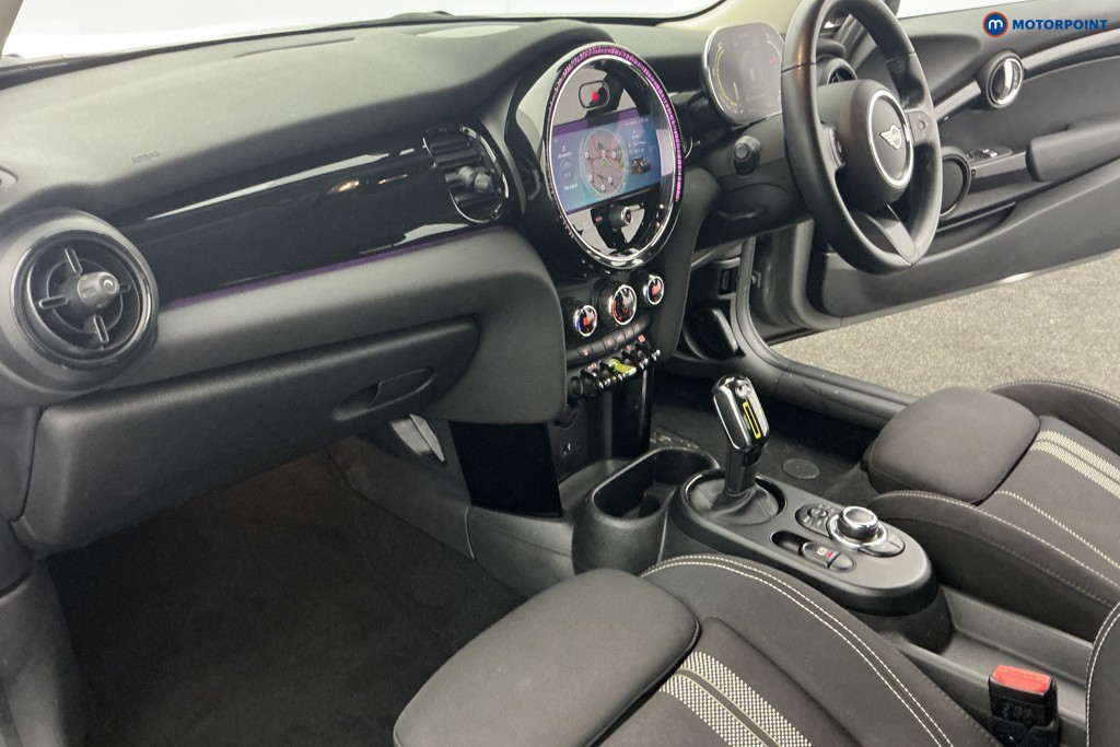 Mini Hatchback Cooper S Level 1 Automatic Electric Hatchback - Stock Number (1607775) - 9th supplementary image