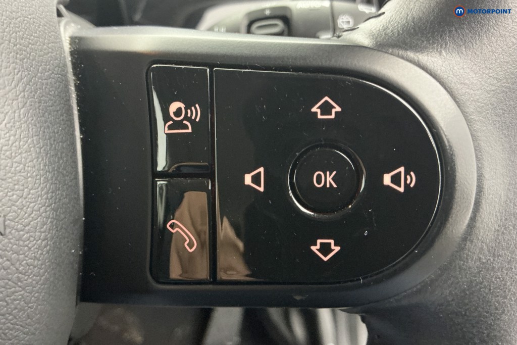 Mini Hatchback Cooper S Level 1 Automatic Electric Hatchback - Stock Number (1607775) - 20th supplementary image