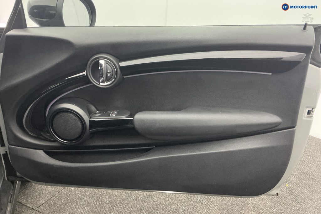 Mini Hatchback Cooper S Level 1 Automatic Electric Hatchback - Stock Number (1607775) - 22nd supplementary image