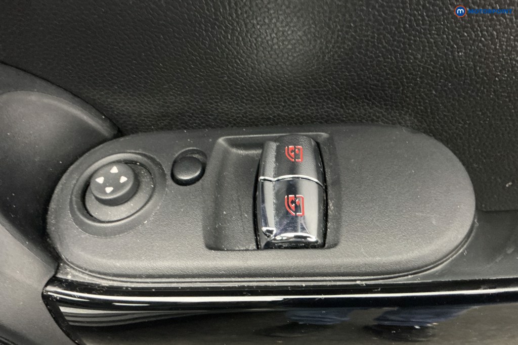 Mini Hatchback Cooper S Level 1 Automatic Electric Hatchback - Stock Number (1607775) - 23rd supplementary image