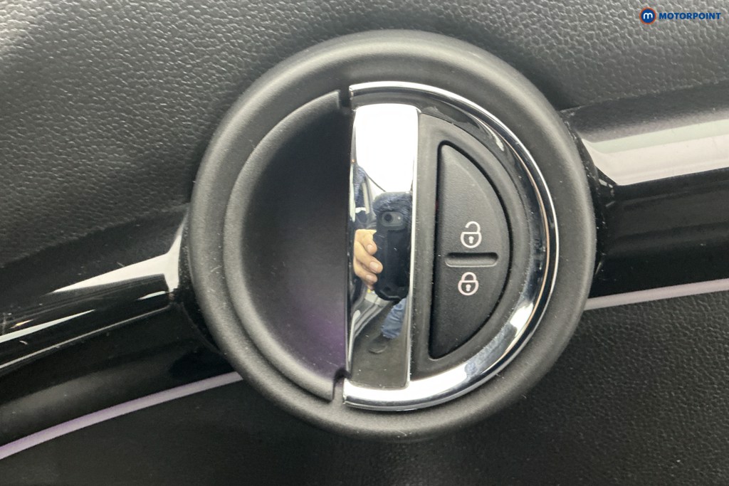 Mini Hatchback Cooper S Level 1 Automatic Electric Hatchback - Stock Number (1607775) - 24th supplementary image