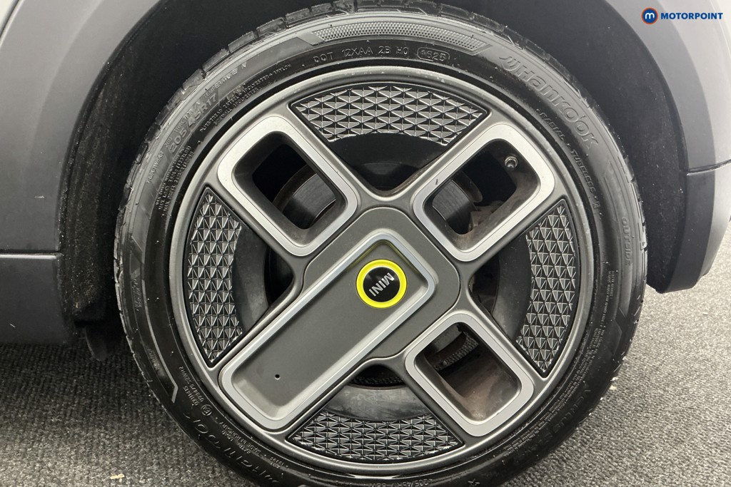 Mini Hatchback Cooper S Level 1 Automatic Electric Hatchback - Stock Number (1607775) - 34th supplementary image