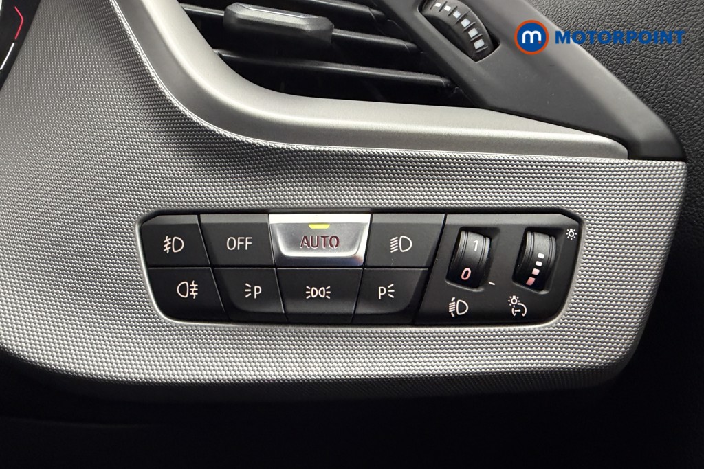 BMW 1 Series SE Manual Diesel Hatchback - Stock Number (1607800) - 7th supplementary image