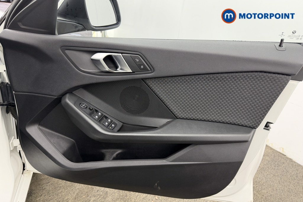 BMW 1 Series SE Manual Diesel Hatchback - Stock Number (1607800) - 21st supplementary image