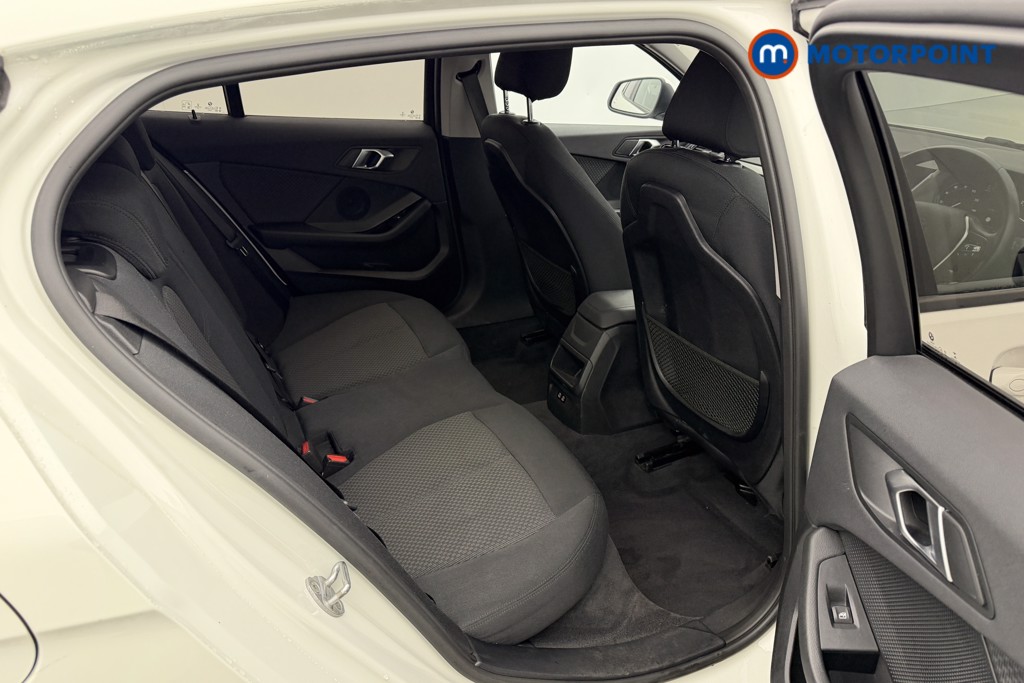 BMW 1 Series SE Manual Diesel Hatchback - Stock Number (1607800) - 26th supplementary image