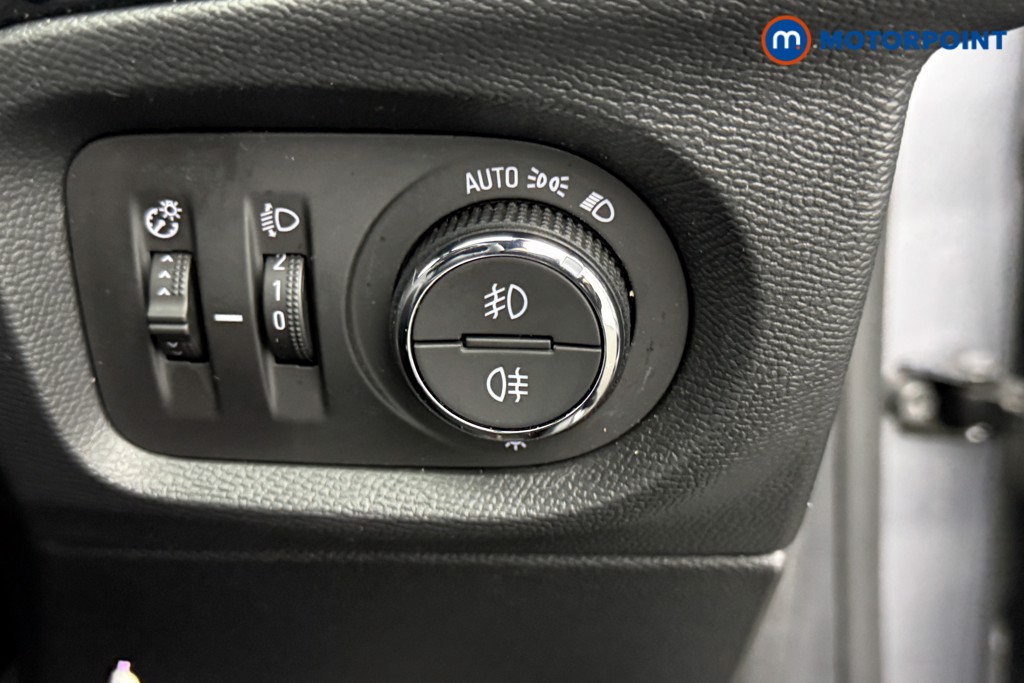 Vauxhall Corsa GS Manual Petrol Hatchback - Stock Number (1607932) - 13th supplementary image