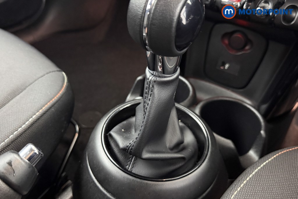 Mini Hatchback Cooper Classic Manual Petrol Hatchback - Stock Number (1608314) - 13th supplementary image