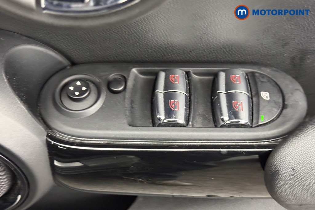 Mini Hatchback Cooper Classic Manual Petrol Hatchback - Stock Number (1608314) - 17th supplementary image