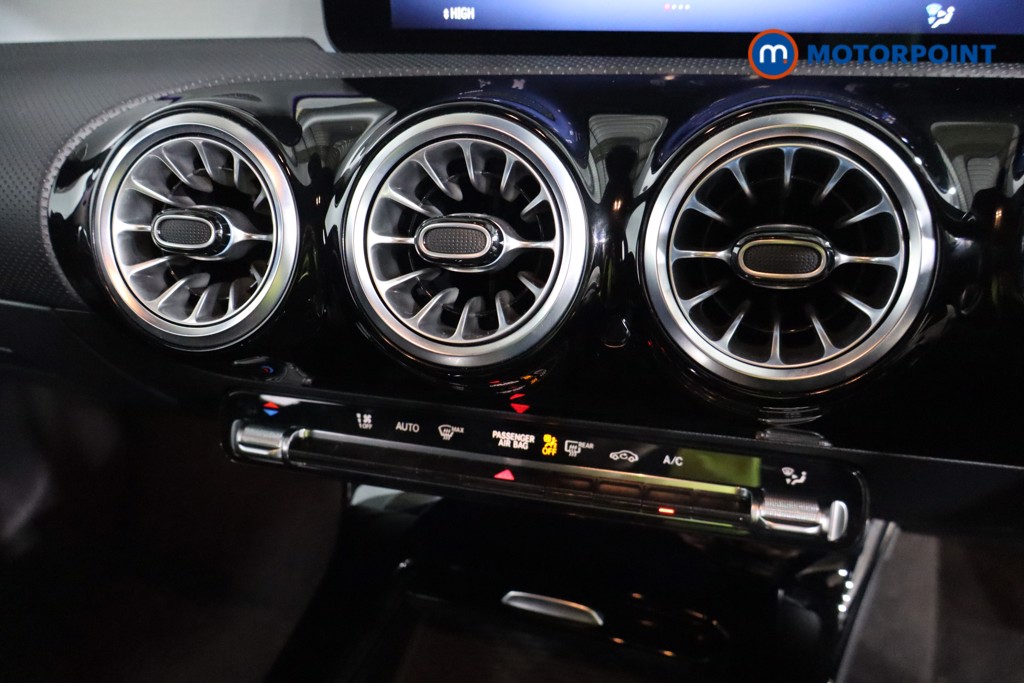 Mercedes-Benz A Class Amg Line Automatic Diesel Hatchback - Stock Number (1608390) - 11th supplementary image