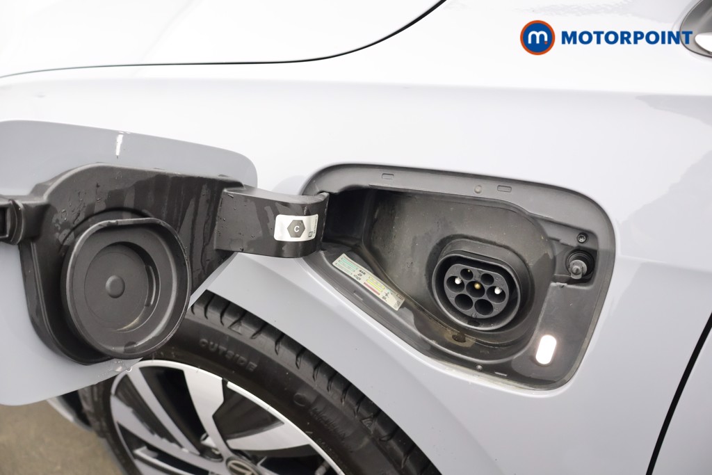 Volkswagen Golf Style Automatic Petrol Plug-In Hybrid Hatchback - Stock Number (1608925) - 21st supplementary image