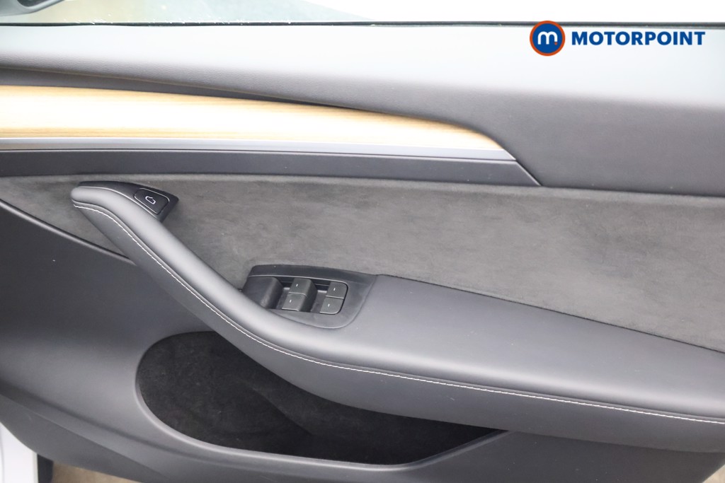 Tesla Model Y Rwd 5Dr Auto Automatic Electric SUV - Stock Number (1608971) - 7th supplementary image