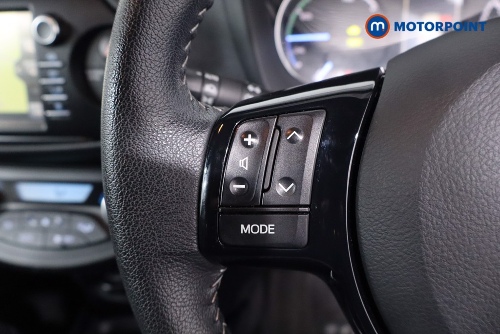 Toyota Yaris Excel Automatic Petrol-Electric Hybrid Hatchback - Stock Number (1609209) - 7th supplementary image