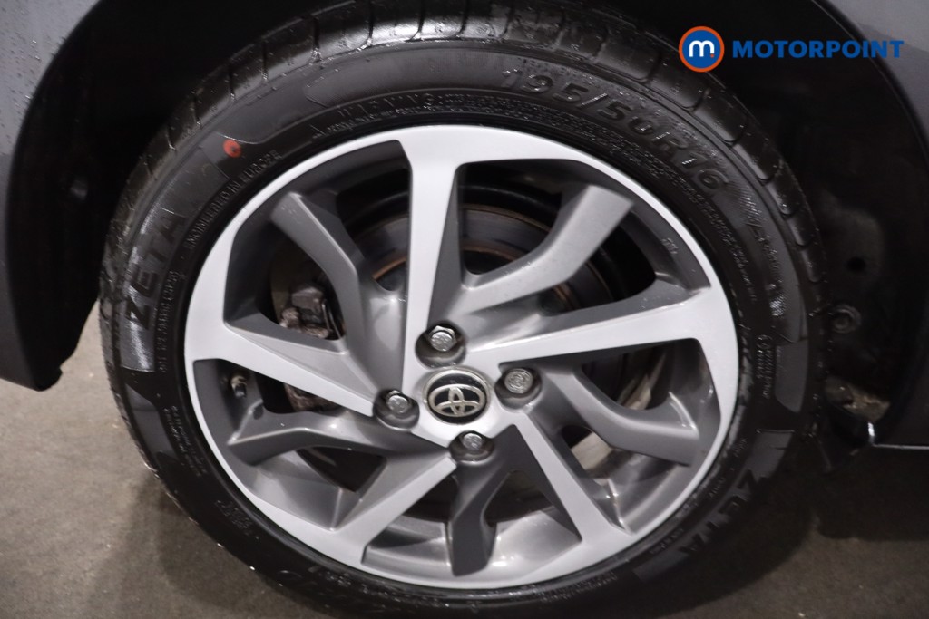 Toyota Yaris Excel Automatic Petrol-Electric Hybrid Hatchback - Stock Number (1609209) - 9th supplementary image