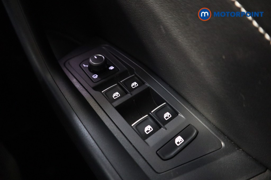 Volkswagen T-Roc Style Automatic Petrol SUV - Stock Number (1609284) - 6th supplementary image