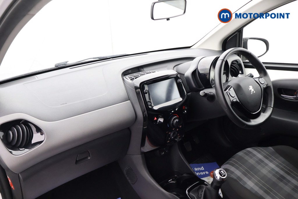 Peugeot 108 Allure Manual Petrol Hatchback - Stock Number (1609312) - 19th supplementary image