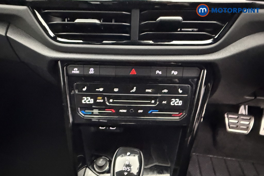 Volkswagen T-Roc Black Edition Automatic Petrol SUV - Stock Number (1609449) - 12th supplementary image