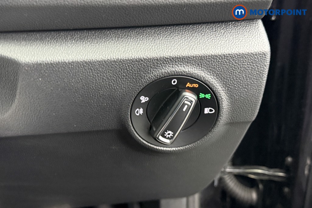 Volkswagen T-Roc Black Edition Automatic Petrol SUV - Stock Number (1609450) - 17th supplementary image