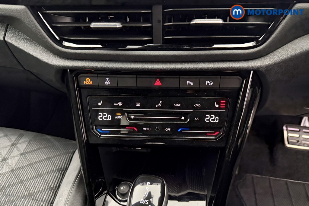 Volkswagen T-Roc Black Edition Automatic Petrol SUV - Stock Number (1609459) - 12th supplementary image