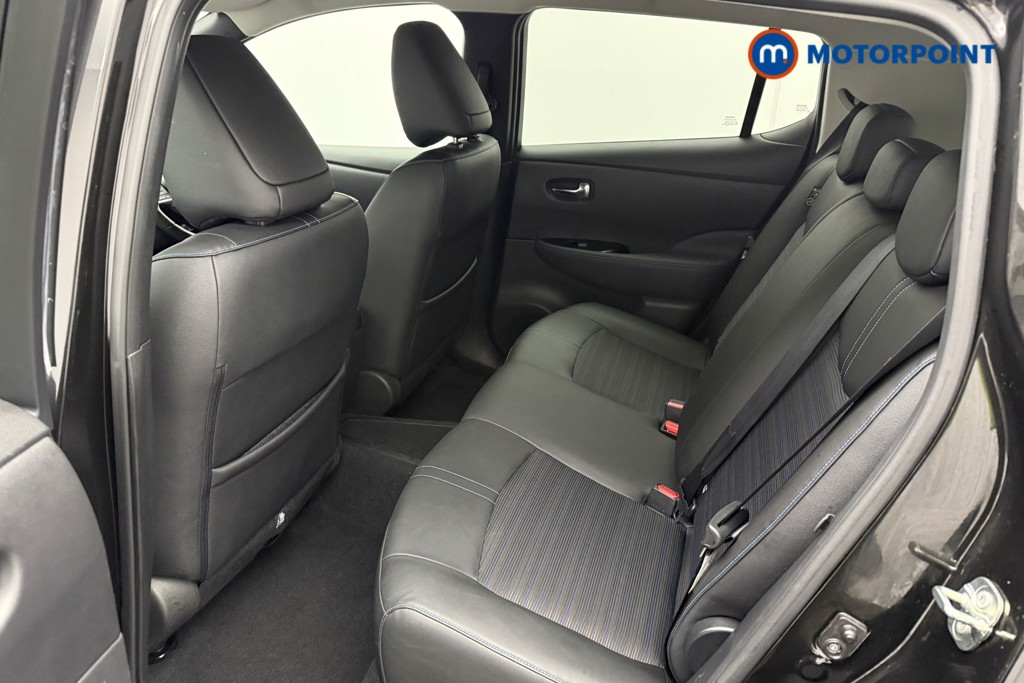 Nissan Leaf N-Connecta Automatic Electric Hatchback - Stock Number (1609627) - 4th supplementary image