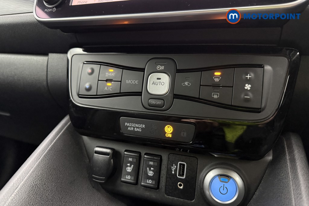 Nissan Leaf N-Connecta Automatic Electric Hatchback - Stock Number (1609627) - 13th supplementary image