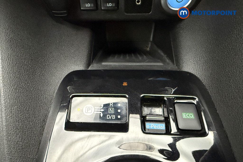 Nissan Leaf N-Connecta Automatic Electric Hatchback - Stock Number (1609627) - 15th supplementary image