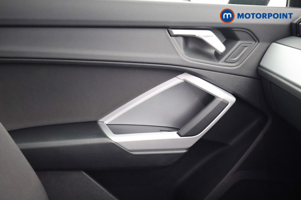 Audi Q3 Technik Automatic Petrol Plug-In Hybrid SUV - Stock Number (1609658) - 12th supplementary image