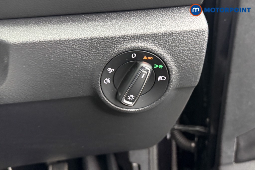 Volkswagen T-Roc Black Edition Automatic Petrol SUV - Stock Number (1609769) - 16th supplementary image