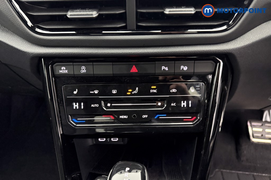 Volkswagen T-Roc Black Edition Automatic Petrol SUV - Stock Number (1609775) - 11th supplementary image