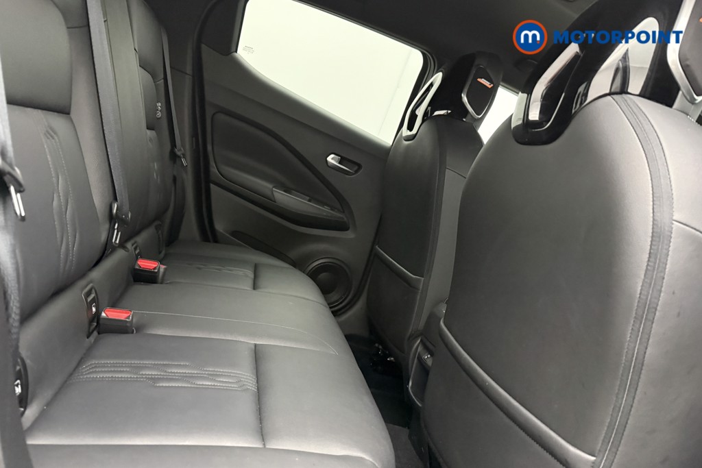 Nissan Juke Tekna Automatic Petrol SUV - Stock Number (1609817) - 9th supplementary image