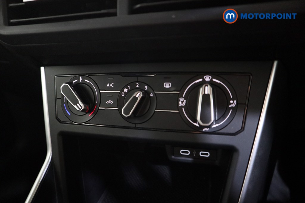 Volkswagen Polo Life Manual Petrol Hatchback - Stock Number (1609844) - 9th supplementary image