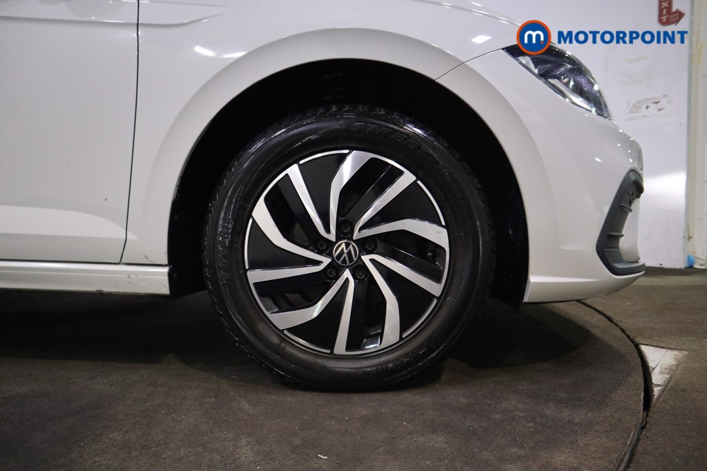 Volkswagen Polo Life Manual Petrol Hatchback - Stock Number (1609844) - 15th supplementary image