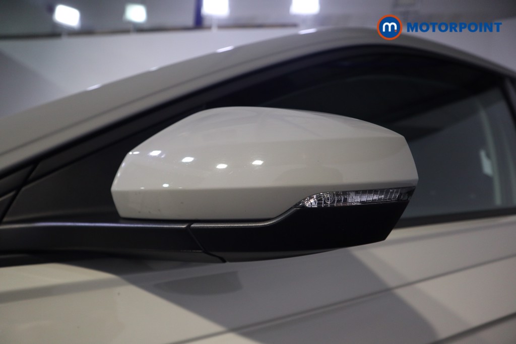 Volkswagen Polo Life Manual Petrol Hatchback - Stock Number (1609844) - 22nd supplementary image