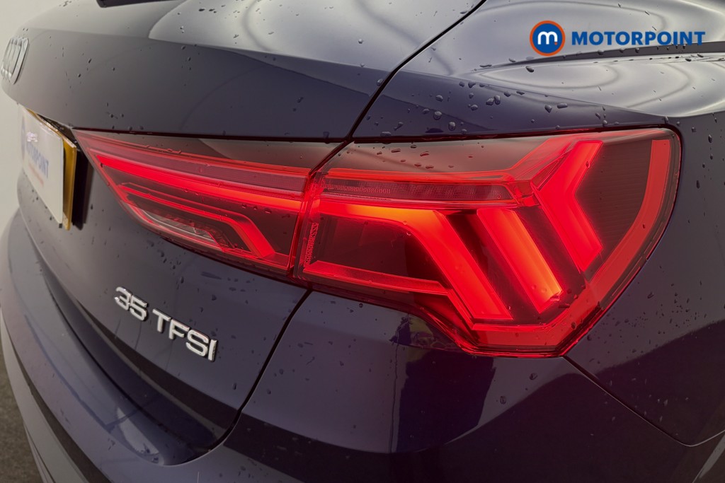 Audi Q3 Black Edition Manual Petrol SUV - Stock Number (1609999) - 19th supplementary image