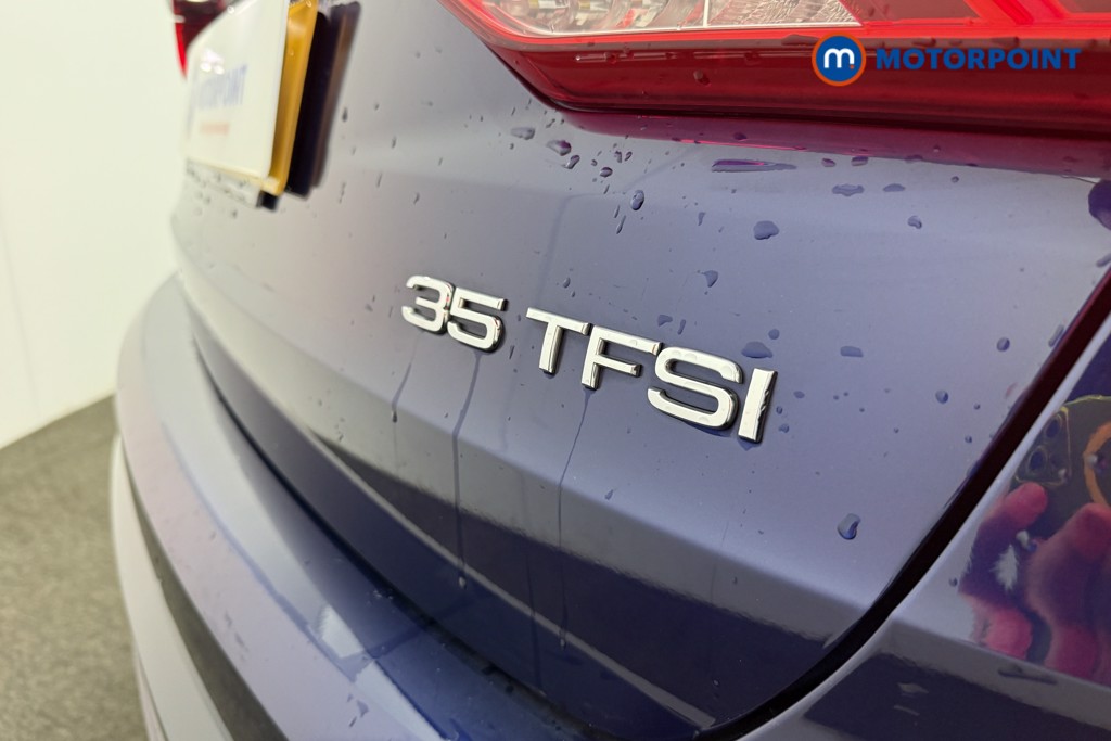 Audi Q3 Black Edition Manual Petrol SUV - Stock Number (1609999) - 20th supplementary image