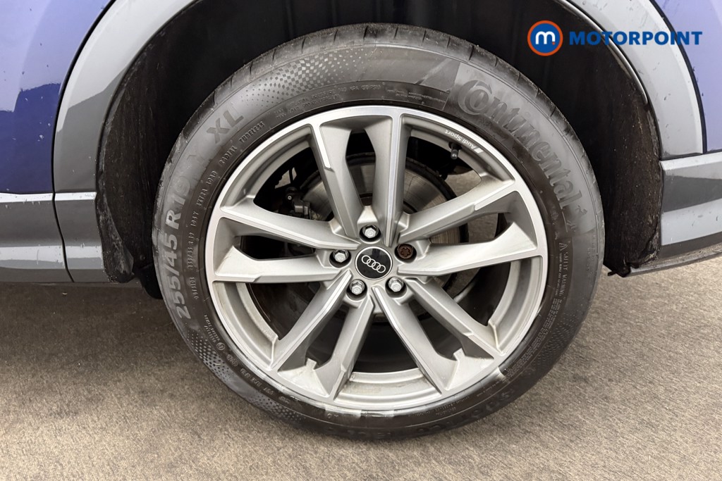 Audi Q3 Black Edition Manual Petrol SUV - Stock Number (1609999) - 26th supplementary image