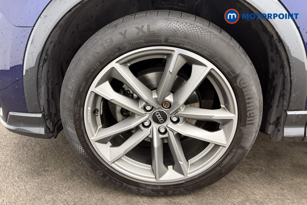 Audi Q3 Black Edition Manual Petrol SUV - Stock Number (1609999) - 27th supplementary image