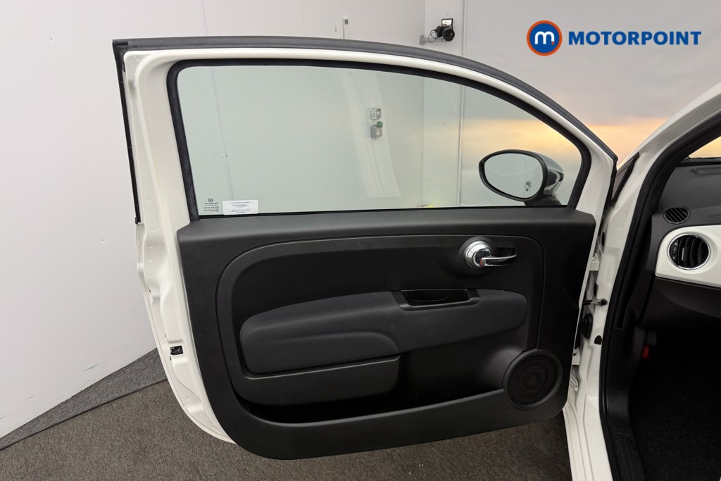 Fiat 500 Lounge Manual Petrol Hatchback - Stock Number (1610133) - 5th supplementary image