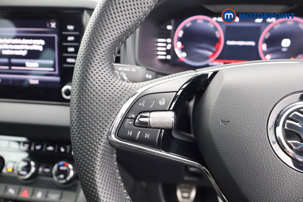 Skoda Karoq Sportline Manual Petrol SUV - Stock Number (1610379) - 2nd supplementary image
