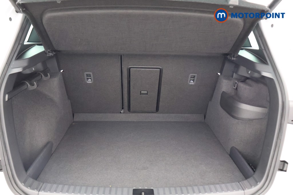 Skoda Karoq Sportline Manual Petrol SUV - Stock Number (1610379) - 21st supplementary image