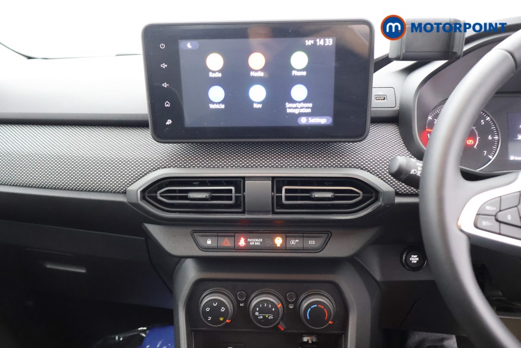 Dacia Sandero Comfort Manual Petrol Hatchback - Stock Number (1610662) - 9th supplementary image