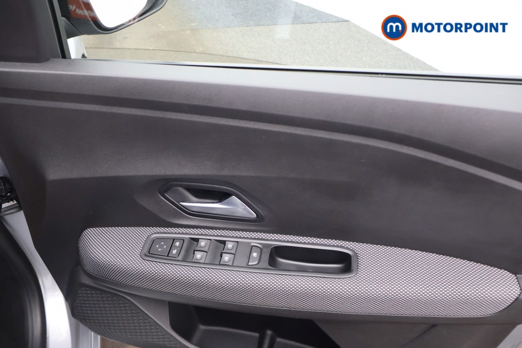 Dacia Sandero Comfort Manual Petrol Hatchback - Stock Number (1610662) - 13th supplementary image