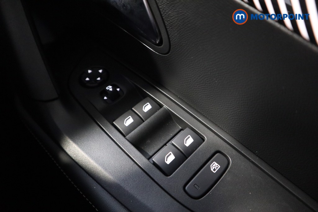 Peugeot 2008 Allure Manual Petrol SUV - Stock Number (1611036) - 6th supplementary image